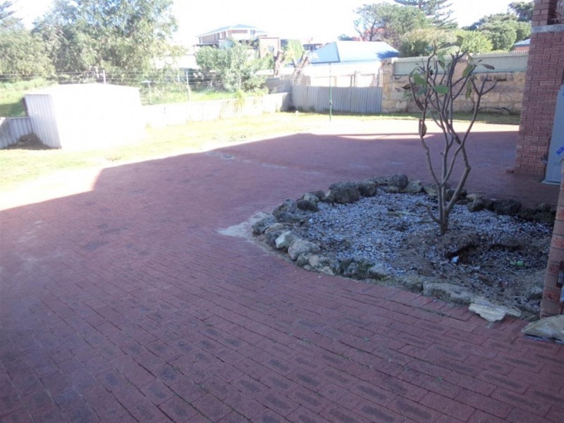 533 Safety Bay Road, Waikiki WA 6169