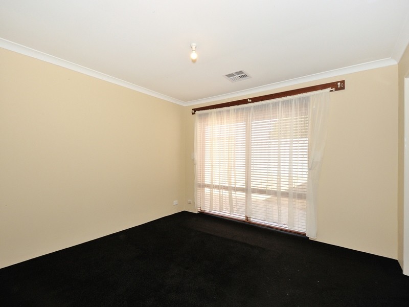 10 Dundee Close, Warnbro WA 6169