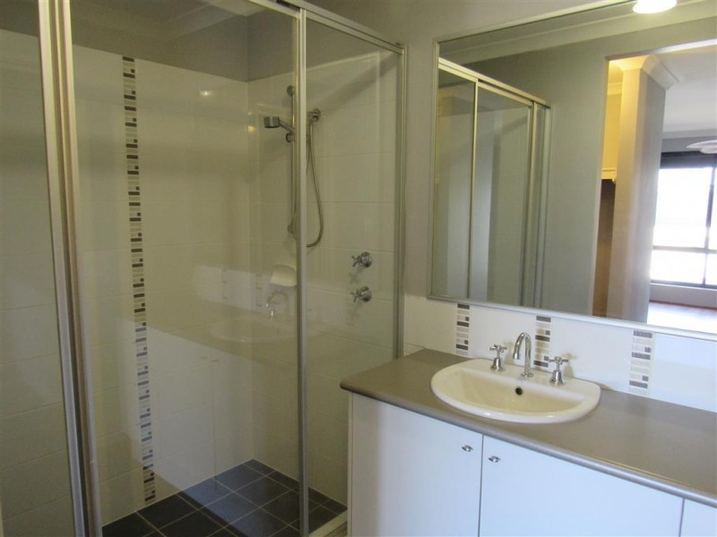 39 Coffs Bend, Secret Harbour WA 6173