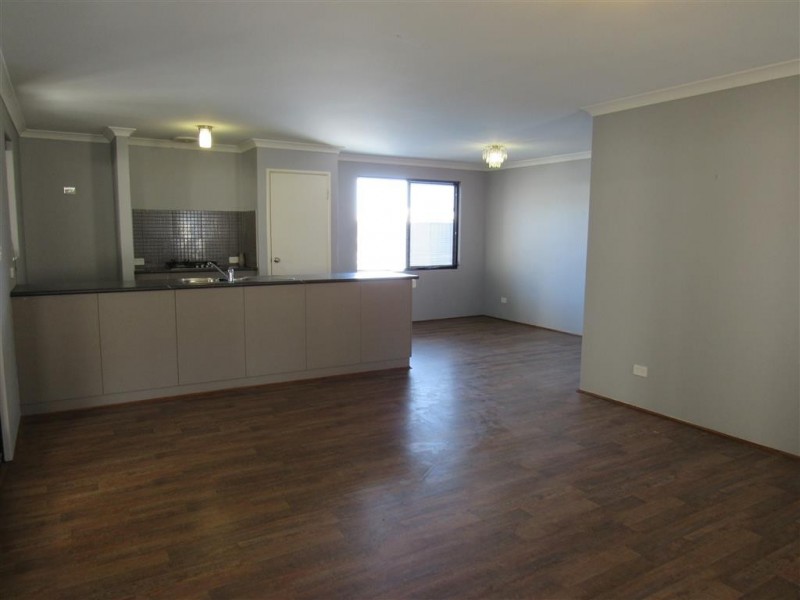 39 Coffs Bend, Secret Harbour WA 6173