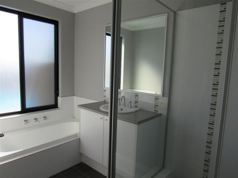 39 Coffs Bend, Secret Harbour WA 6173