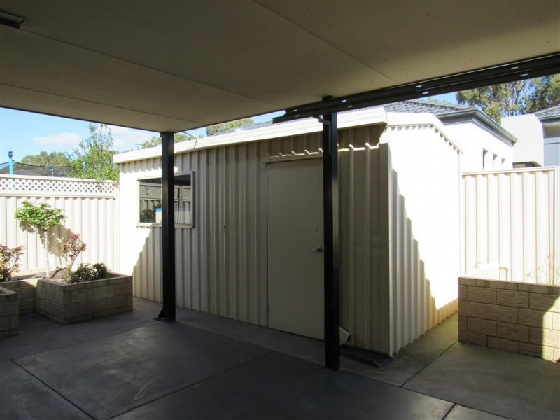 39 Coffs Bend, Secret Harbour WA 6173