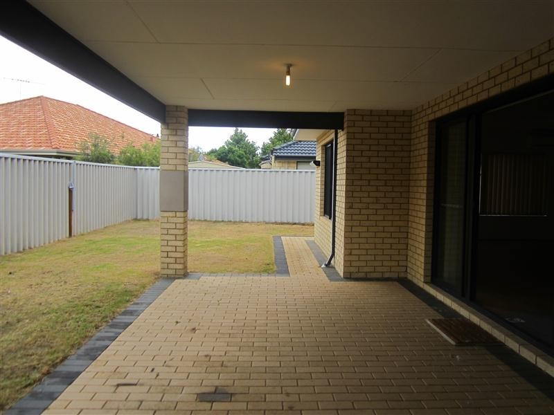 76 Rae Road, Shoalwater WA 6169