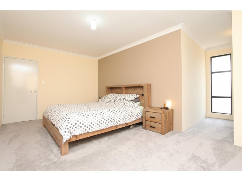 48 Lavinia Crescent, Secret Harbour WA 6173