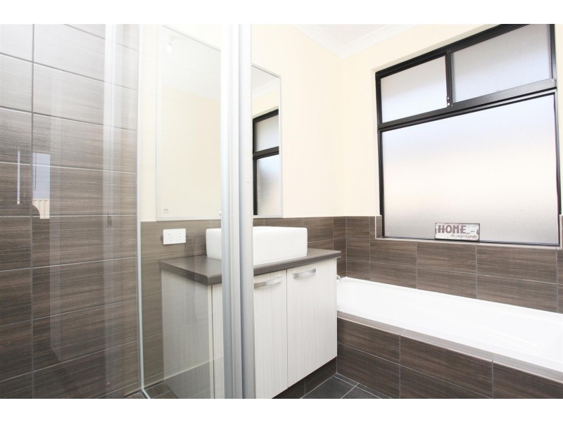 48 Lavinia Crescent, Secret Harbour WA 6173