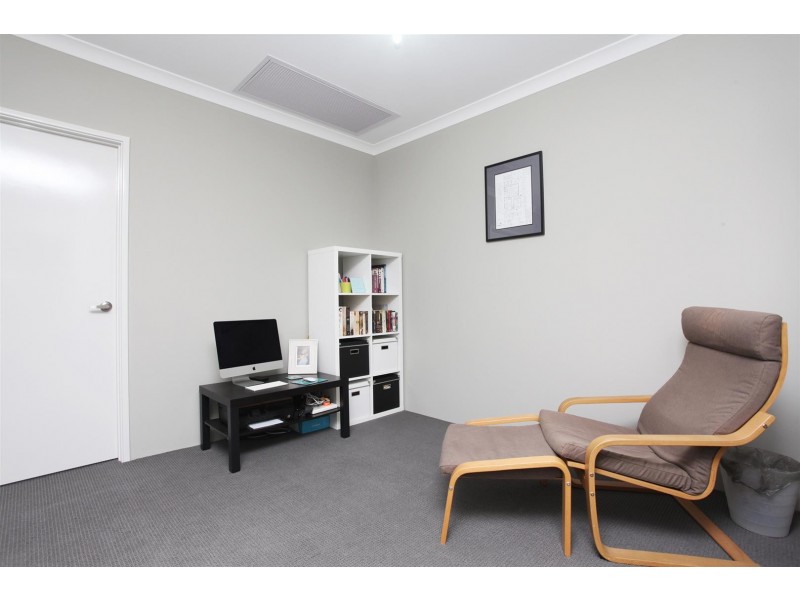 48 Lavinia Crescent, Secret Harbour WA 6173