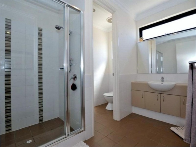 10D Parkin Street, Rockingham WA 6168