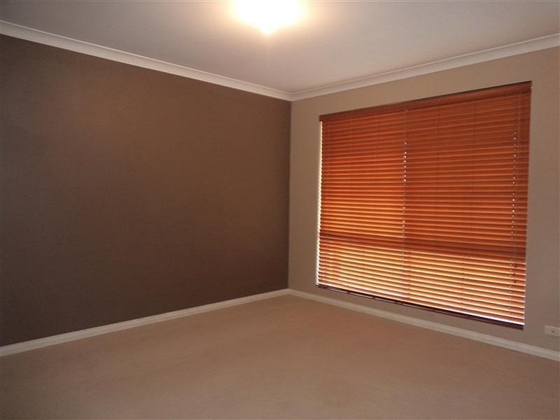 1 Leeder Street, Safety Bay WA 6169