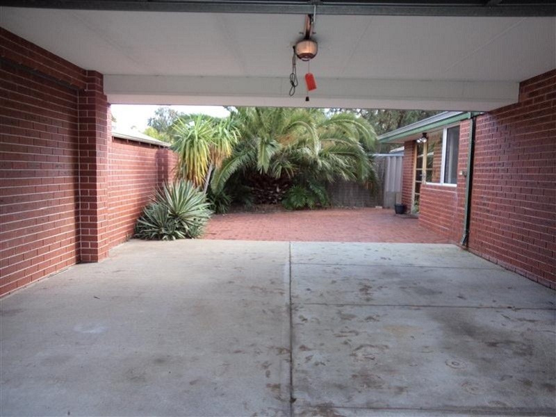 1 Leeder Street, Safety Bay WA 6169