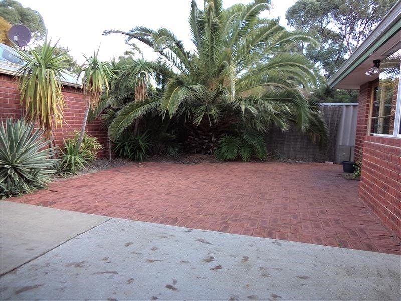 1 Leeder Street, Safety Bay WA 6169