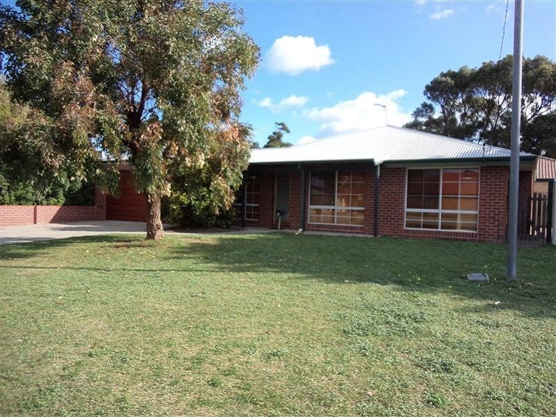 1 Leeder Street, Safety Bay WA 6169