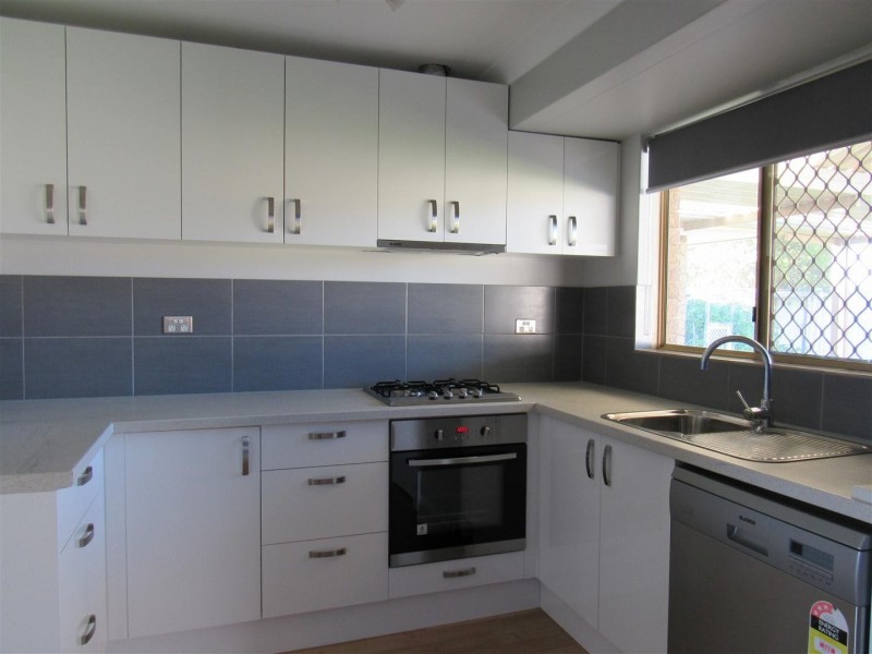 19 Lakemba Way, Waikiki WA 6169