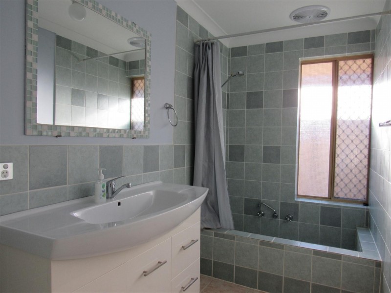 19 Lakemba Way, Waikiki WA 6169