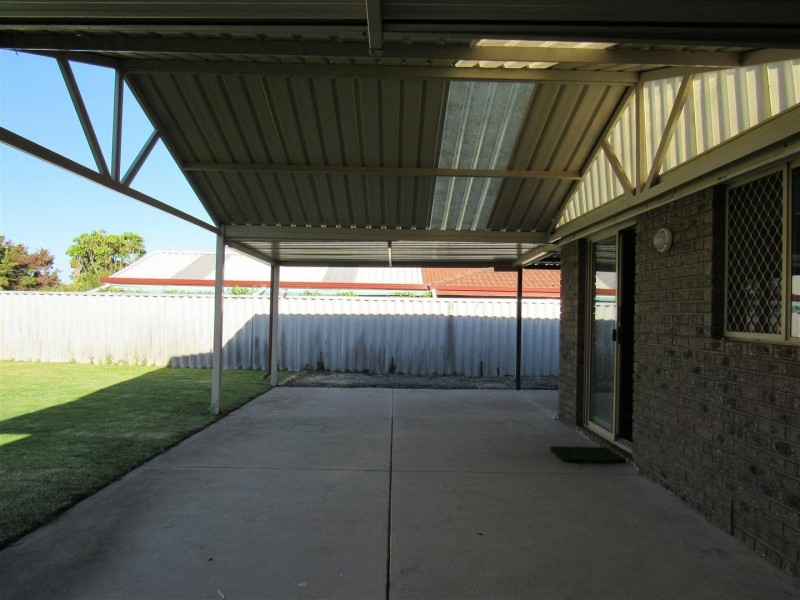 19 Lakemba Way, Waikiki WA 6169