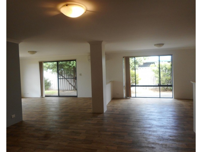 30 Montilla Crescent, Port Kennedy WA 6172