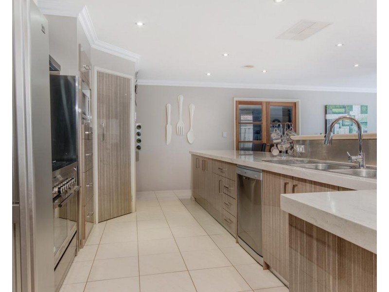 11 Maroubra Parade, Secret Harbour WA 6173