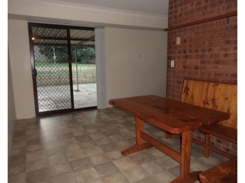 22 Cimbor Way, Parmelia WA 6167