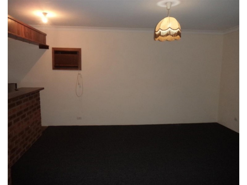 22 Cimbor Way, Parmelia WA 6167