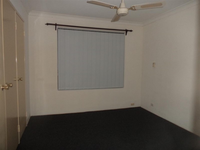 22 Cimbor Way, Parmelia WA 6167