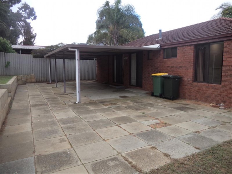 22 Cimbor Way, Parmelia WA 6167