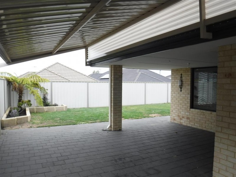 4 Lastovo Lane, Secret Harbour WA 6173