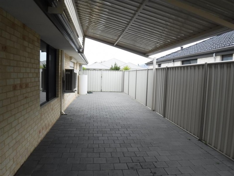 4 Lastovo Lane, Secret Harbour WA 6173