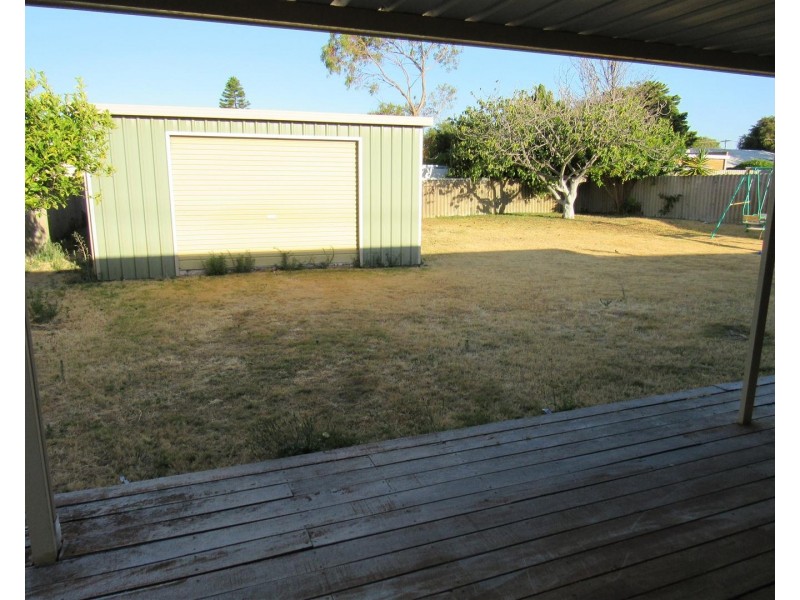 43 Fawdon Street, Safety Bay WA 6169