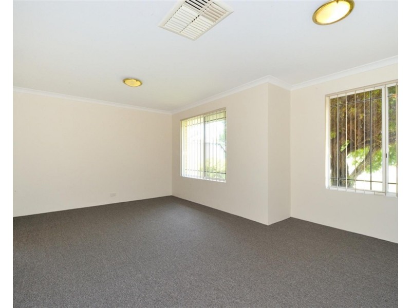 3  Palm Drive, Warnbro WA 6169