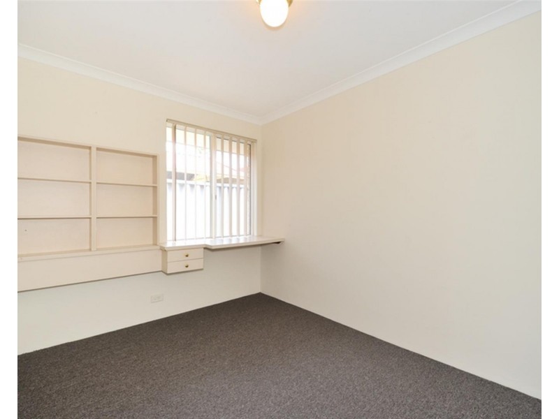 3  Palm Drive, Warnbro WA 6169