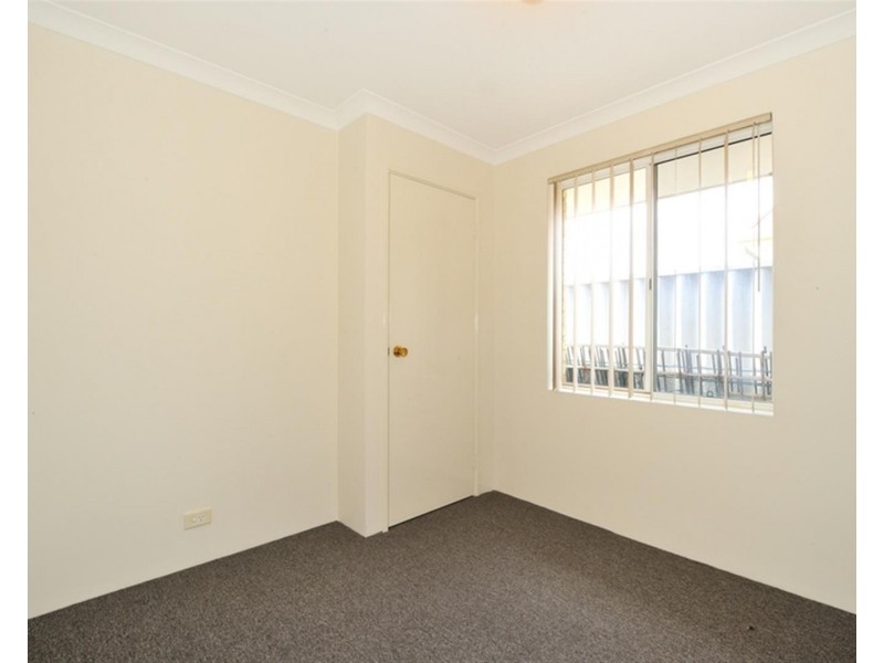 3  Palm Drive, Warnbro WA 6169