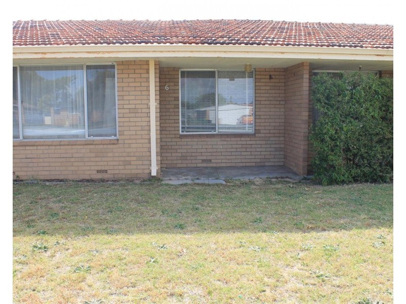 6/4 Afon Avenue, Shoalwater WA 6169