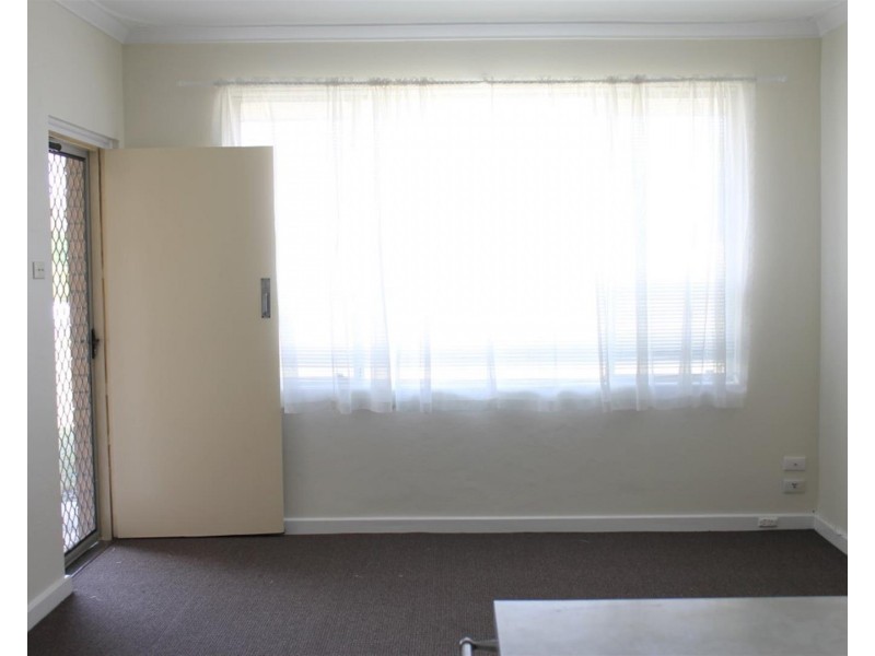 6/4 Afon Avenue, Shoalwater WA 6169