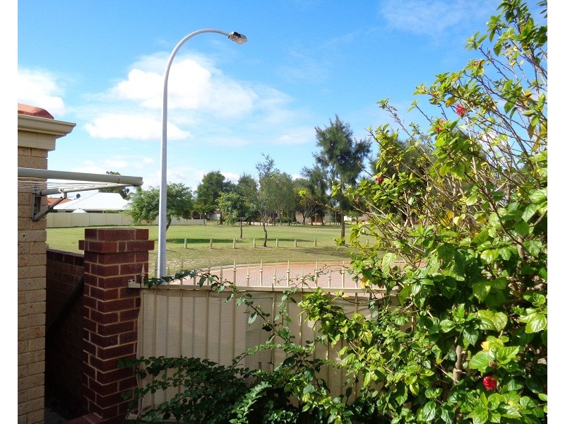 8/53 Chelmsford Avenue, Port Kennedy WA 6172