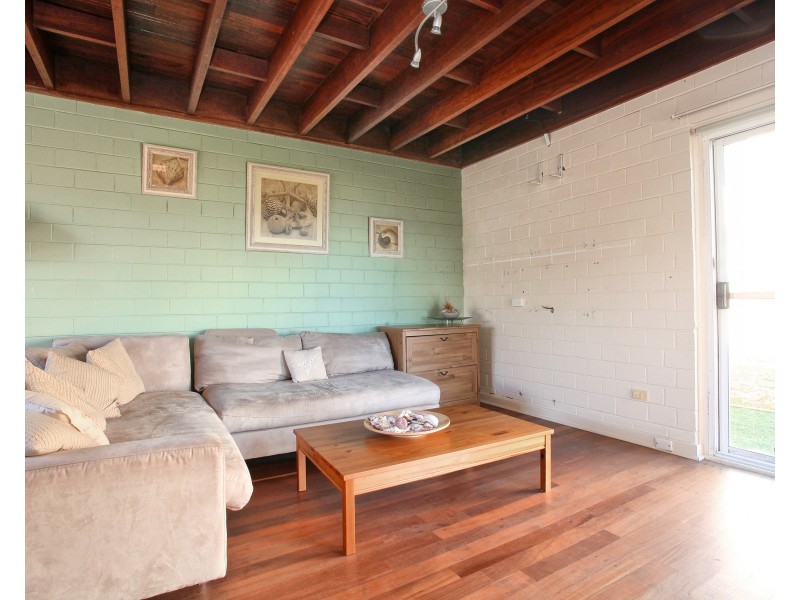 4/166 Arcadia Drive, Shoalwater WA 6169