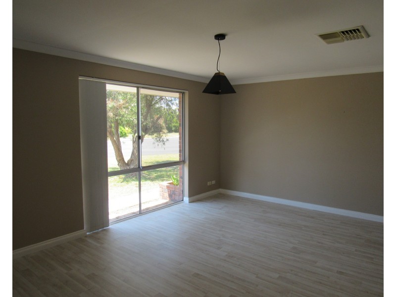 17 Stainer Avenue, Rockingham WA 6168