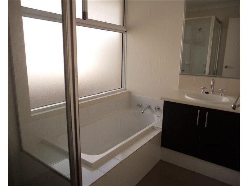 30 Kalli Street, Golden Bay WA 6174