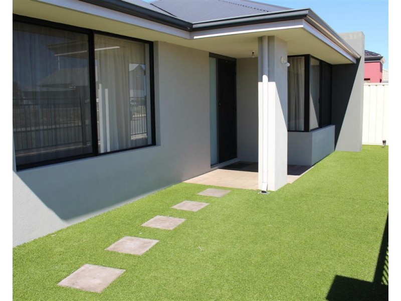 42 Clarkshill Road, Secret Harbour WA 6173