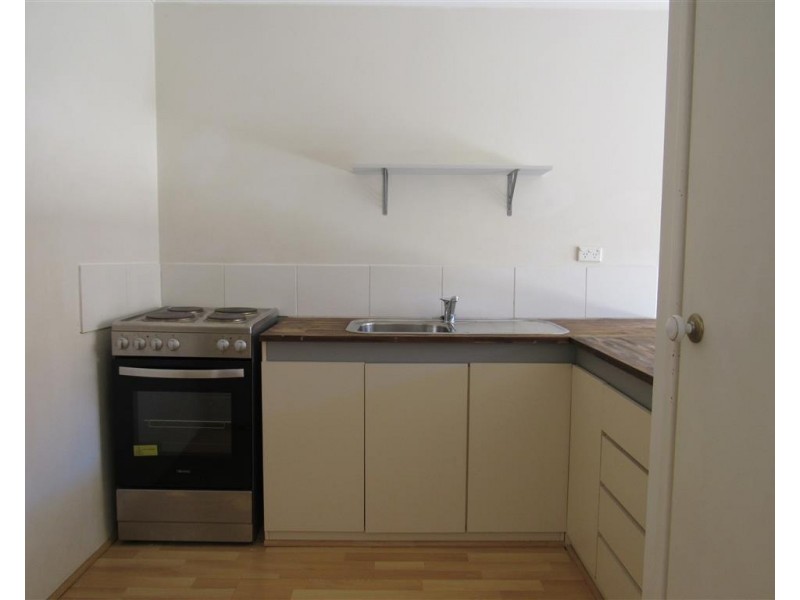 15/6 Hawkins Street, Rockingham WA 6168