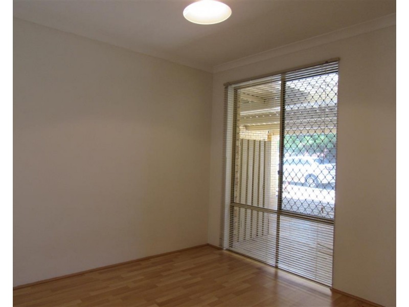 15/6 Hawkins Street, Rockingham WA 6168