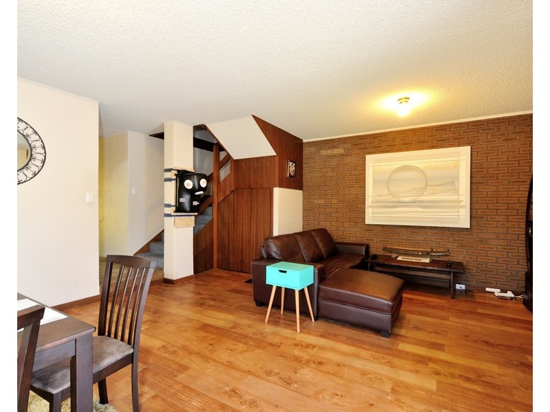 9/16 Arcadia Drive, Shoalwater WA 6169