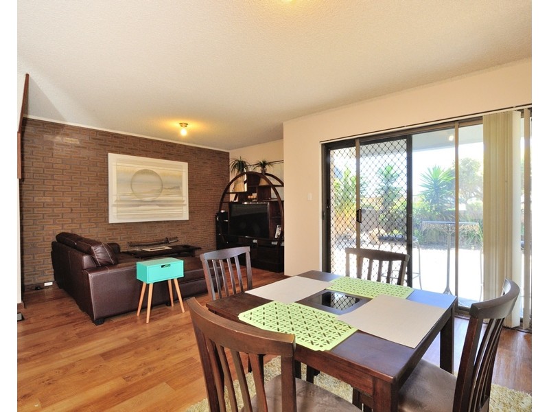 9/16 Arcadia Drive, Shoalwater WA 6169