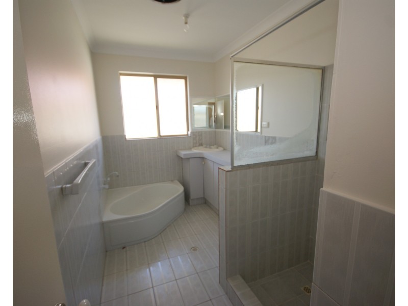 33 Woodbridge Drive, Cooloongup WA 6168