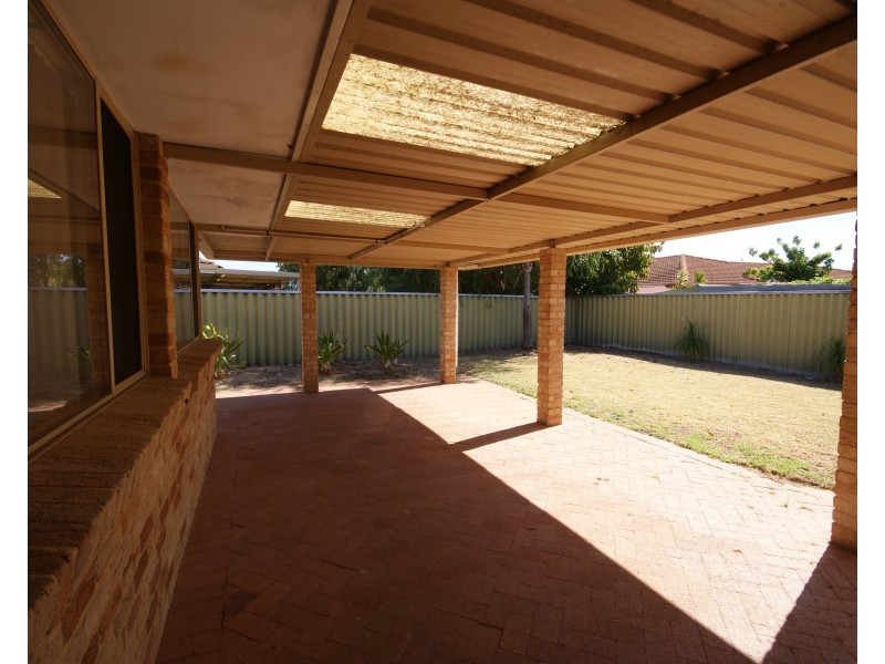 33 Woodbridge Drive, Cooloongup WA 6168