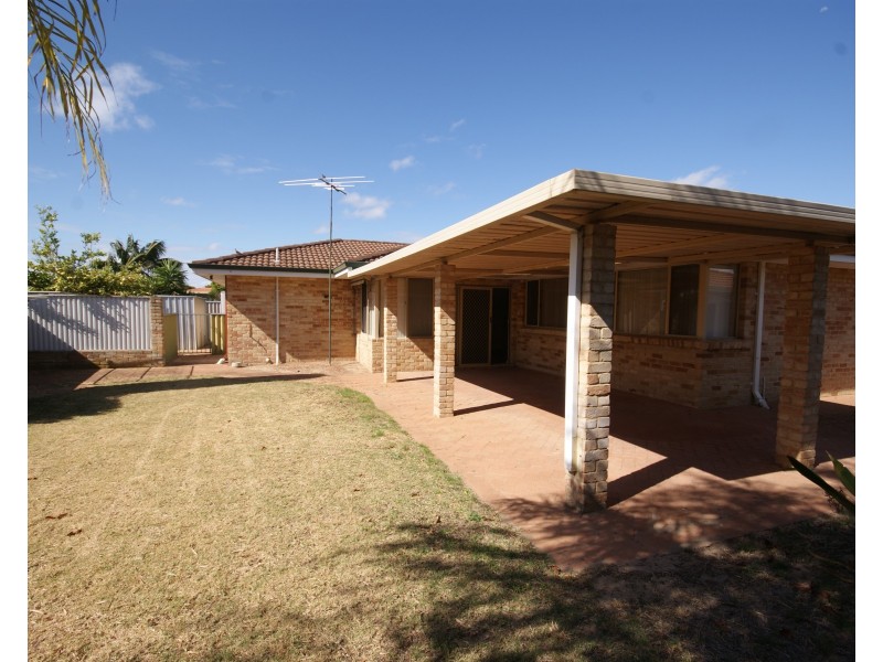 33 Woodbridge Drive, Cooloongup WA 6168