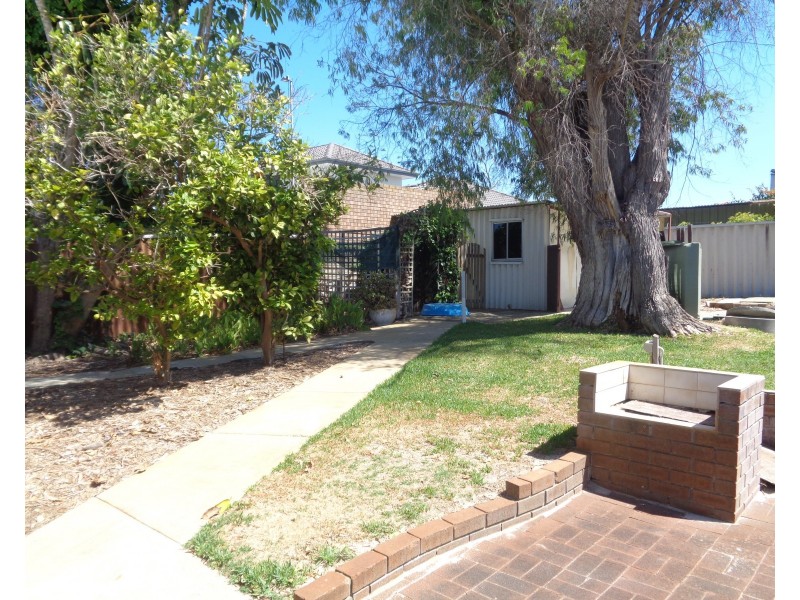 28 Griggs Way, Rockingham WA 6168