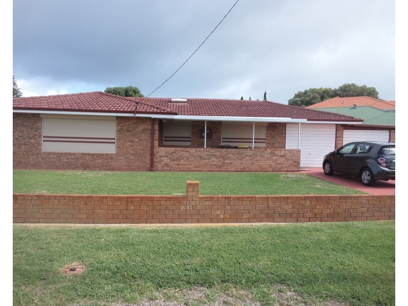 149 Penguin Road, Safety Bay WA 6169