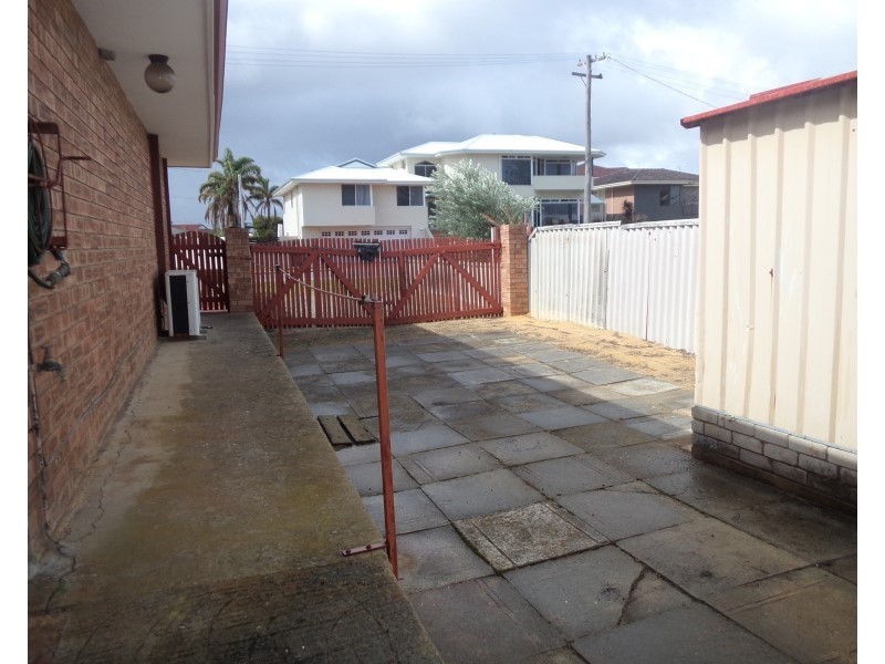 149 Penguin Road, Safety Bay WA 6169