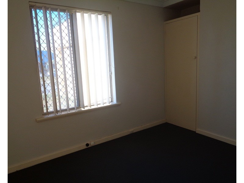 7 Short Street, Safety Bay WA 6169