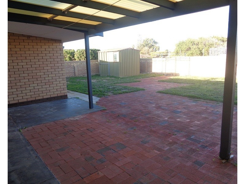 7 Short Street, Safety Bay WA 6169