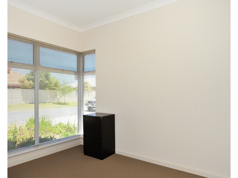 23 Coniston Bend, Waikiki WA 6169